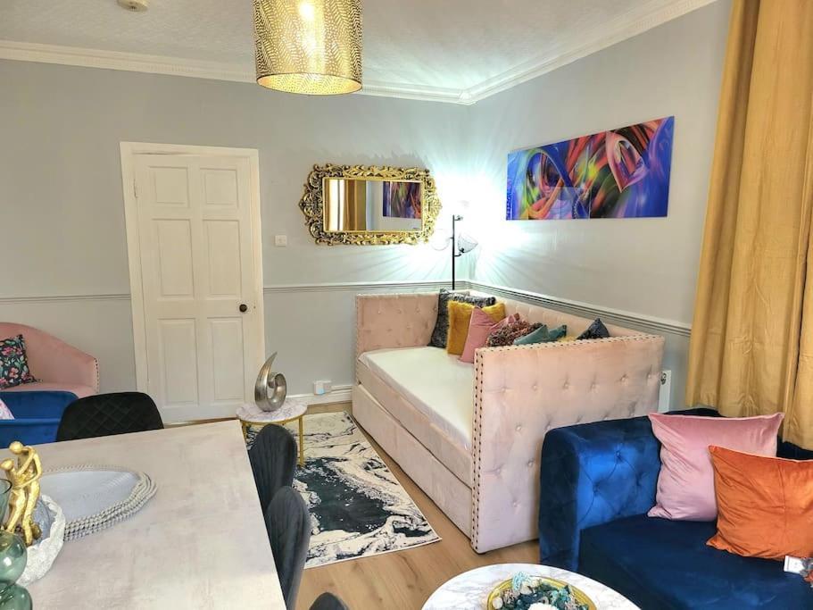 4 Bedrooms Apartment By Sensational Stay Short Lets & Serviced Accommodation Edinburgh Bagian luar foto