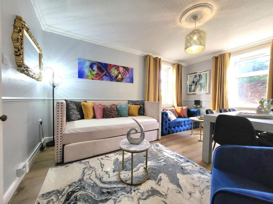 4 Bedrooms Apartment By Sensational Stay Short Lets & Serviced Accommodation Edinburgh Bagian luar foto