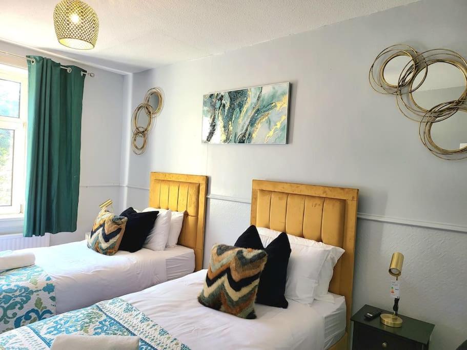 4 Bedrooms Apartment By Sensational Stay Short Lets & Serviced Accommodation Edinburgh Bagian luar foto