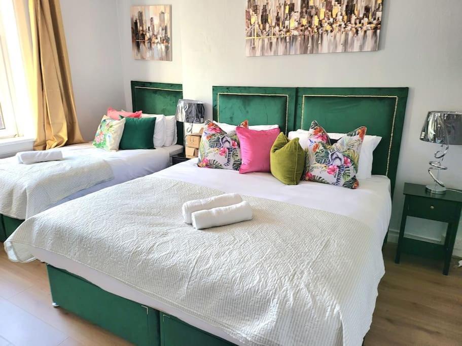 4 Bedrooms Apartment By Sensational Stay Short Lets & Serviced Accommodation Edinburgh Bagian luar foto
